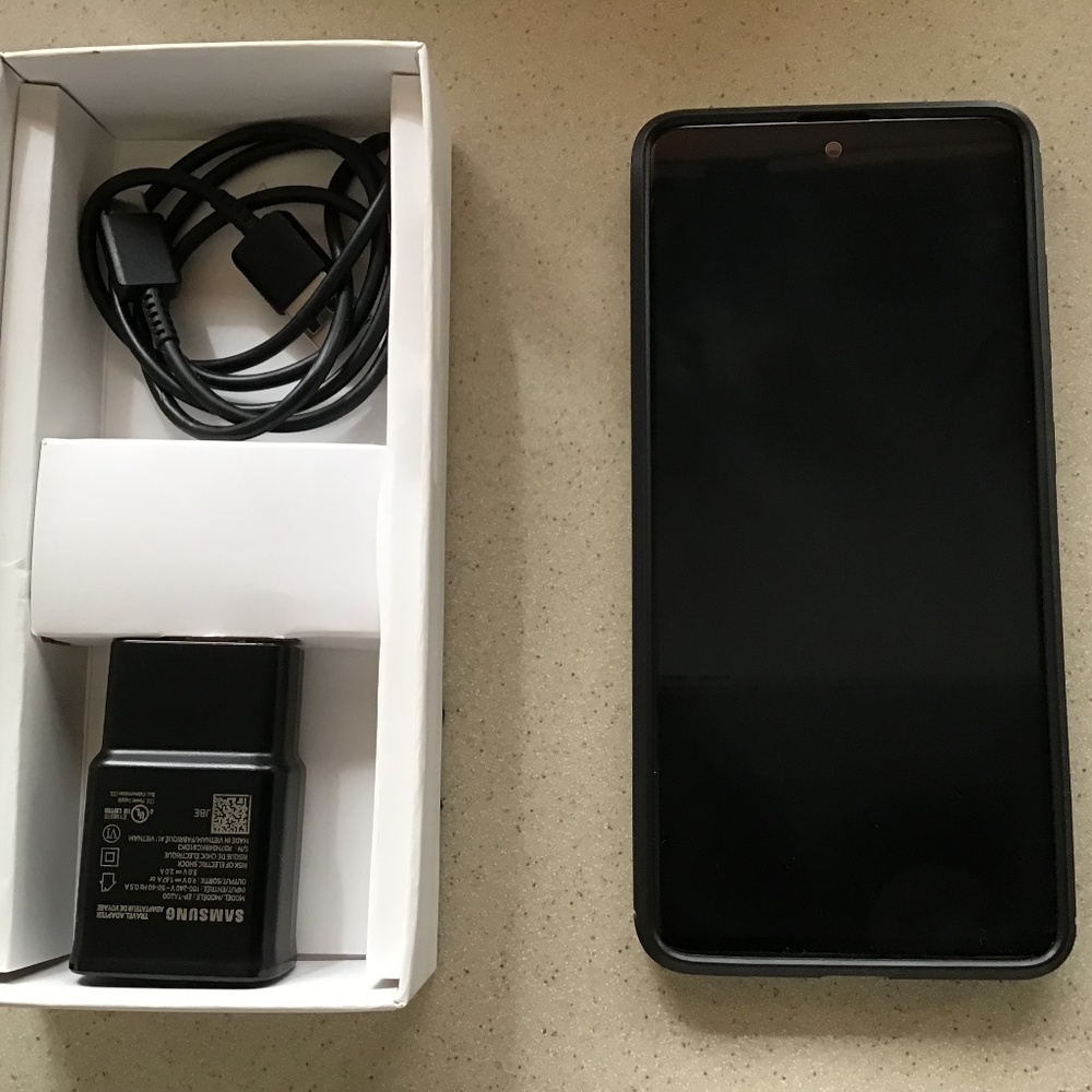 Android cell phone A51